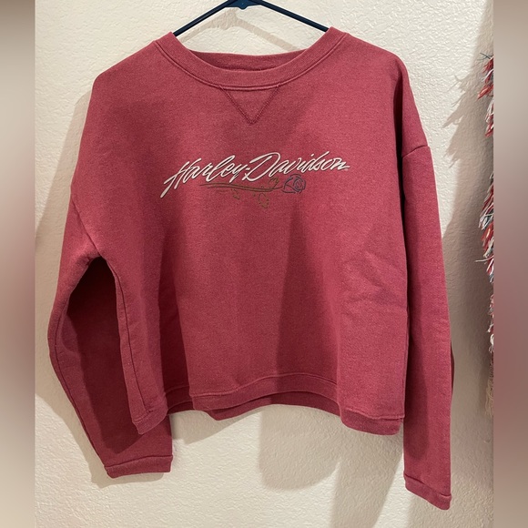 Vintage Harley-Davidson Red Cropped Sweatshirt - Picture 5 of 8